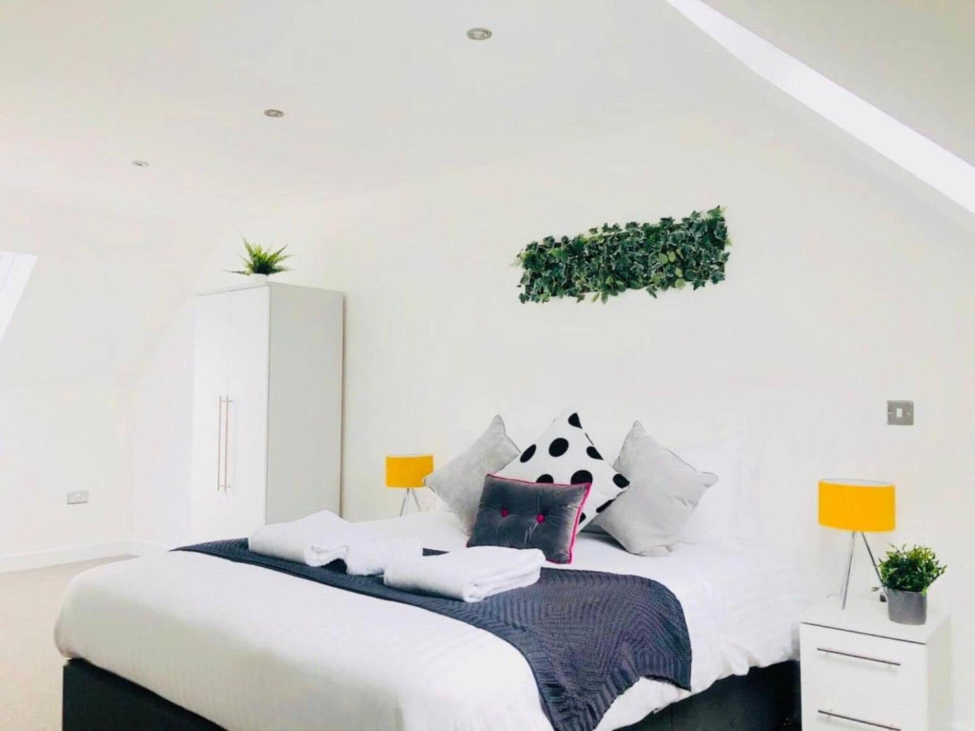 1 And 2 Bedroom Shield House Apartments Sheffield Centre Zewnętrze zdjęcie