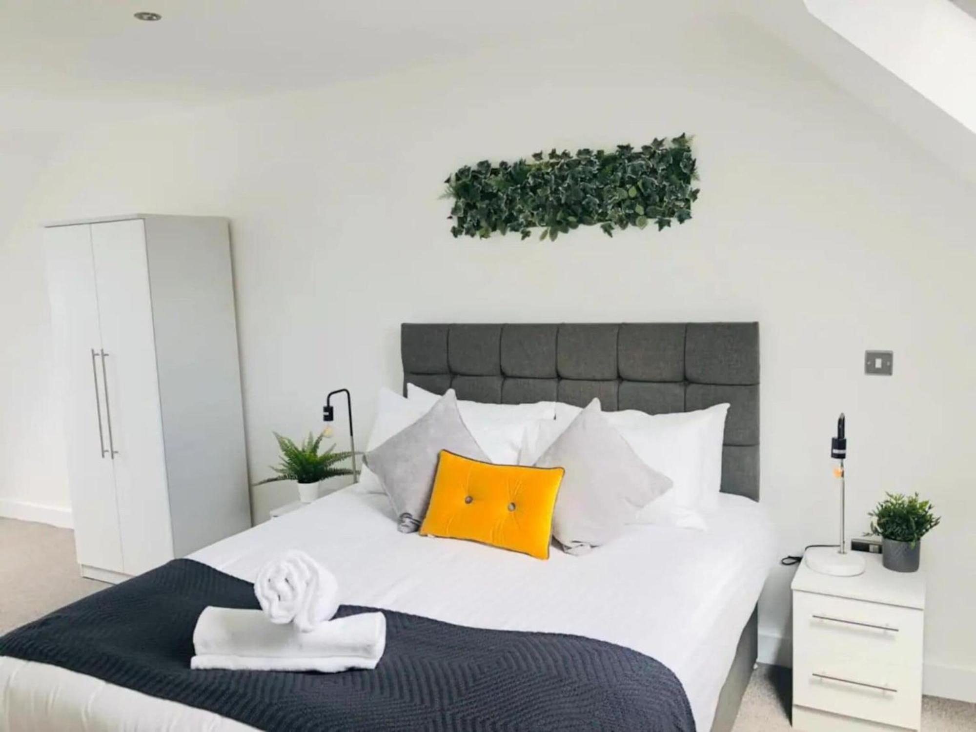 1 And 2 Bedroom Shield House Apartments Sheffield Centre Zewnętrze zdjęcie