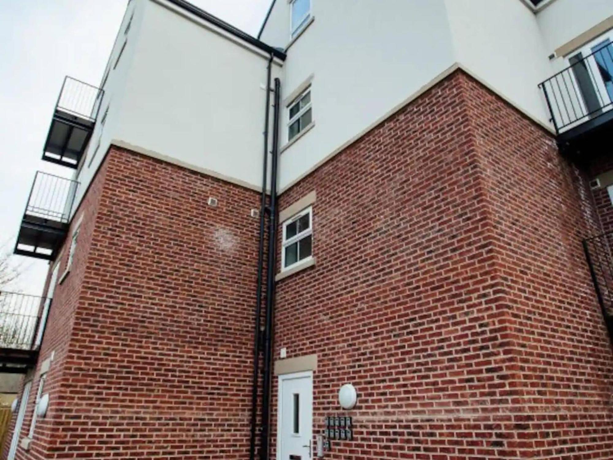 1 And 2 Bedroom Shield House Apartments Sheffield Centre Zewnętrze zdjęcie